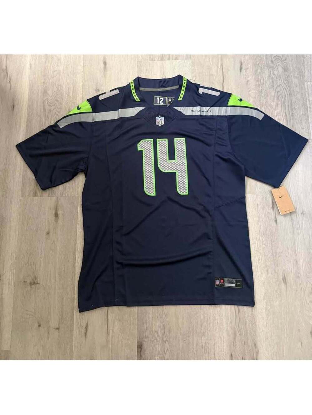 Nike Seattle Seahawks Sam Darnold #14 Jersey Size XL